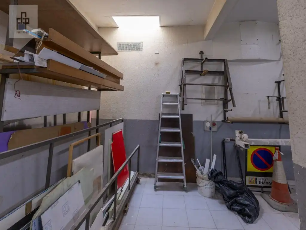 Gewerbefläche zum Verkauf in Calle Pau Claris De, imagen 35