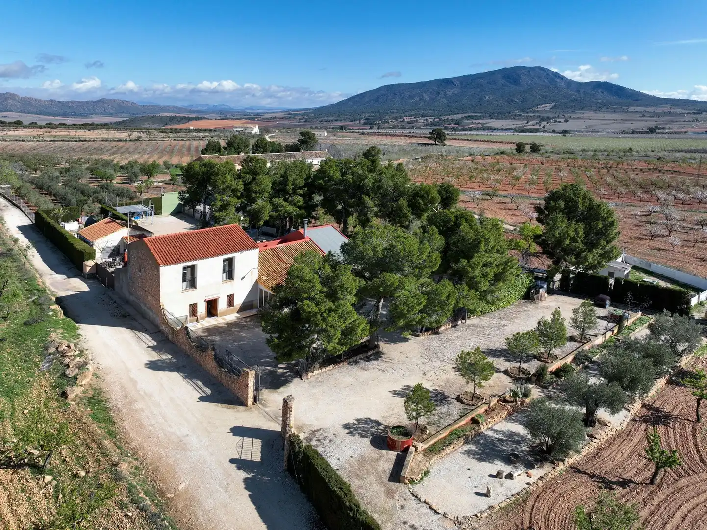 Casa rústica en venda a Yecla