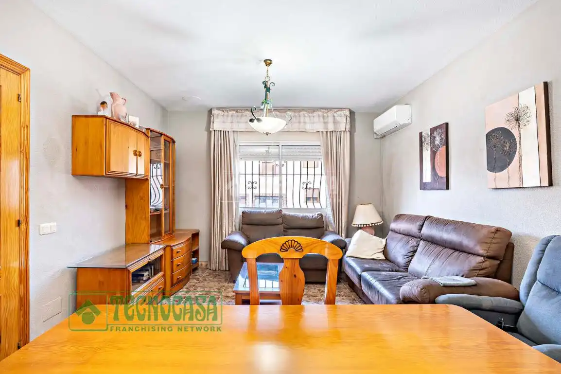 Maison avec terrasse à vendre à Roquetas de Mar ciudad, imagen 3