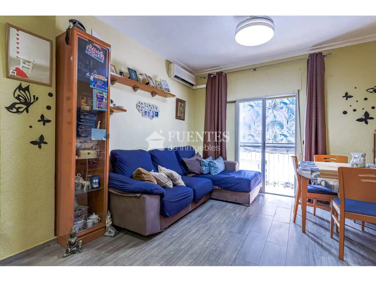 Living room of Flat for sale in Alicante / Alacant  with Air Conditioner, Storage room and Balcony