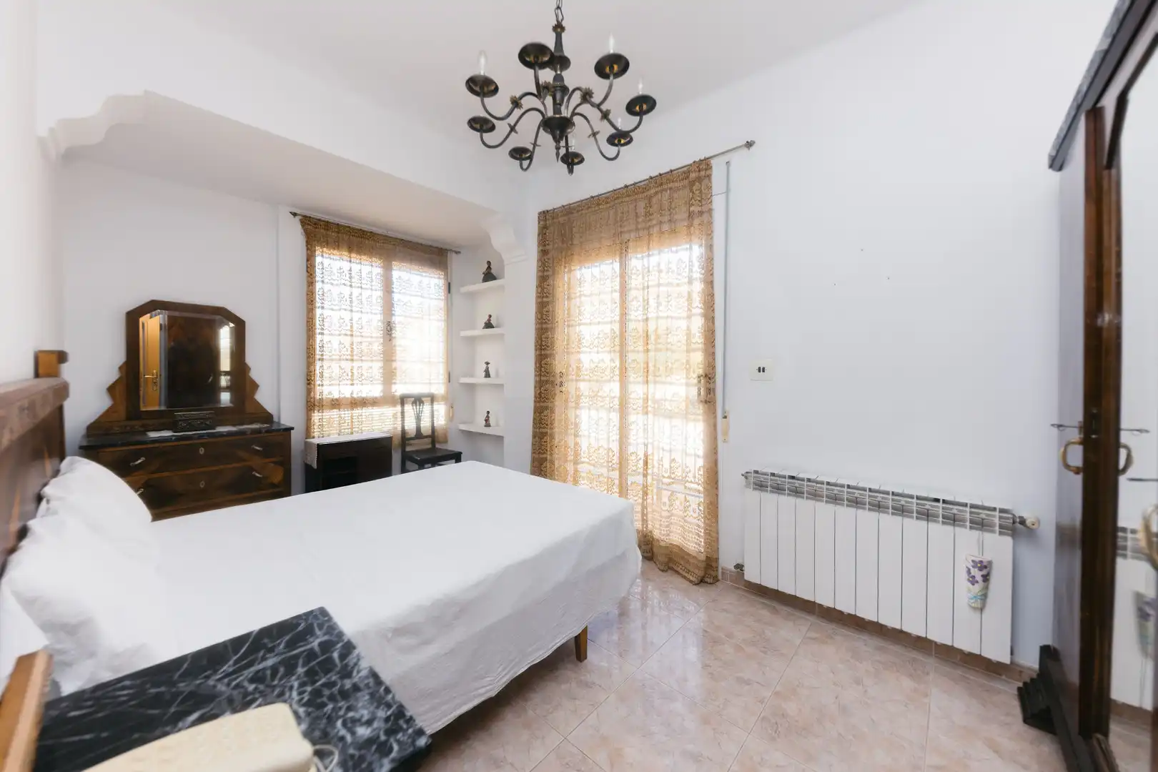Bedroom of Buildings for sale in L'Ampolla