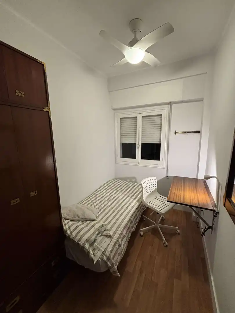 Habitación de Piso para compartir en Cartagena con Aire acondicionado, Terraza y Amueblado