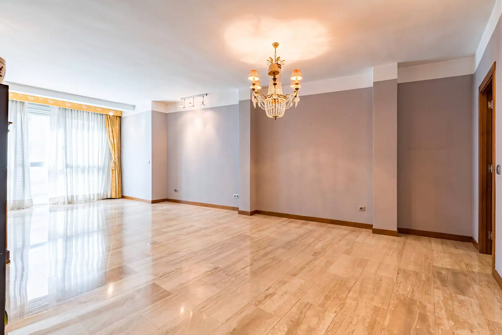 Sala d'estar de Pis en venda en Murcia amb Aire condicionat i Balcó