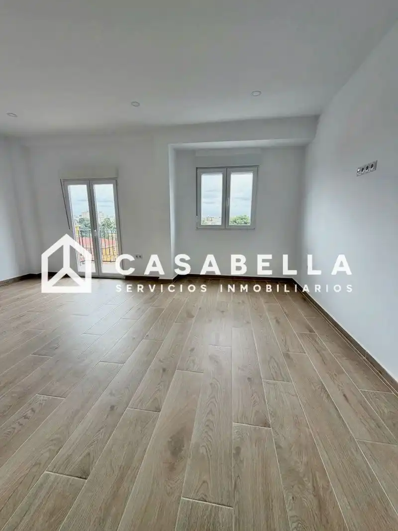 Piso en venta en Cid, Nou Moles