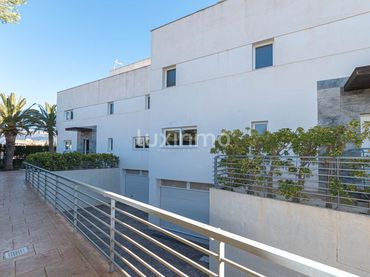 Villa mit Balkon zum Verkauf in L'Albir