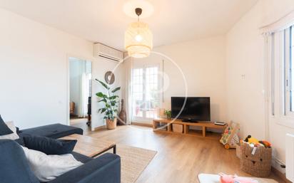 Living room of Flat to rent in  Barcelona Capital  with Air Conditioner, Heating and Terrace