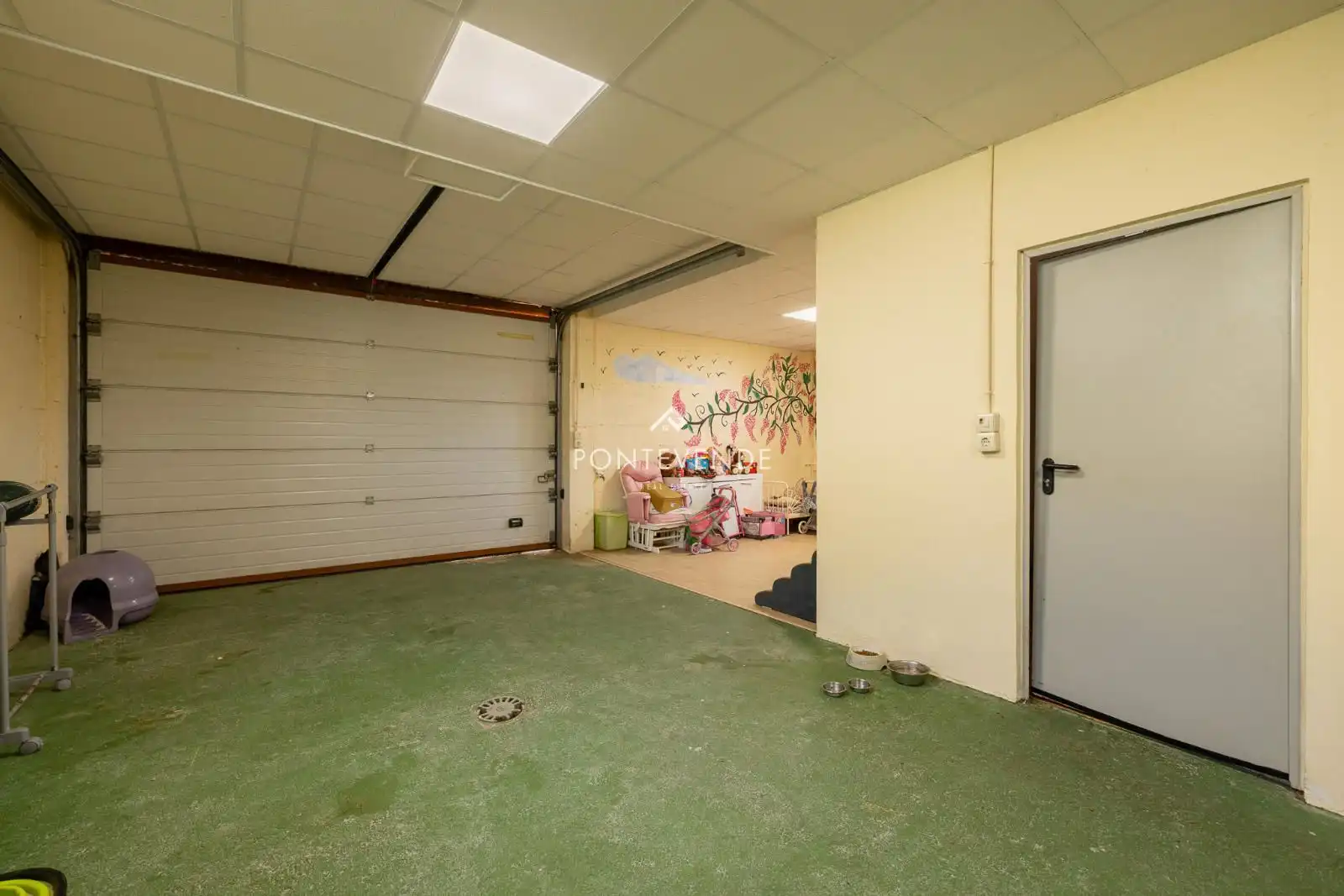 Casa o xalet en venda en A Guarda   amb Calefacció, Terrassa i Piscina