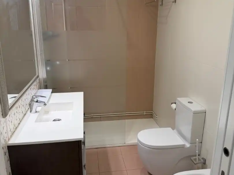 Bany de Pis en venda en  Albacete Capital amb Aire condicionat i Terrassa