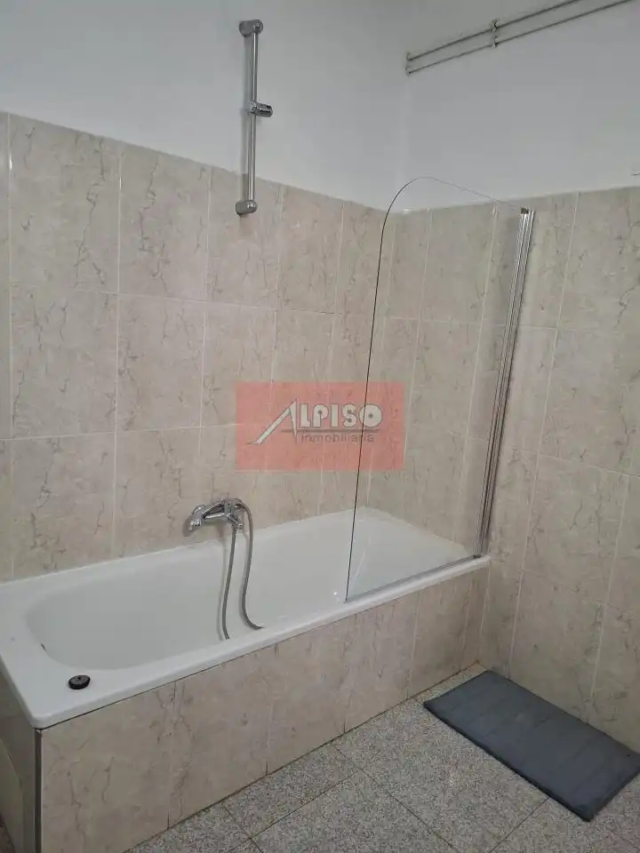 Piso de alquiler en Avenida Habana, Centro