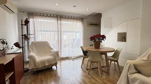 Foto 2 de Casa adosada en venda a Olot, Girona