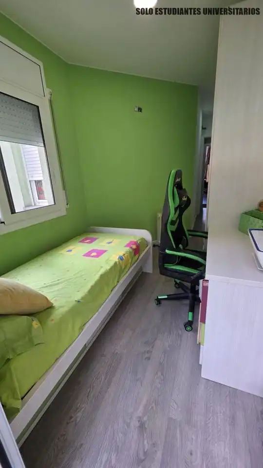 Habitación de Planta baja para compartir en Terrassa con Aire acondicionado, Calefacción y Terraza