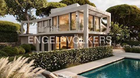 Elegante casa unifamiliar con proyecto de renovación en Pedralbes