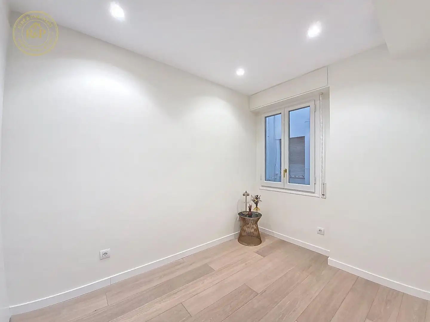 Bedroom of Flat for sale in Barcelona  with Heating, Storage room and Swimming Pool