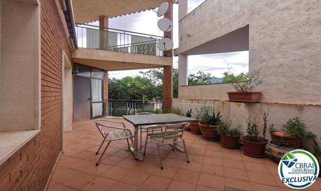 Casa-chalet en Venta en Centre