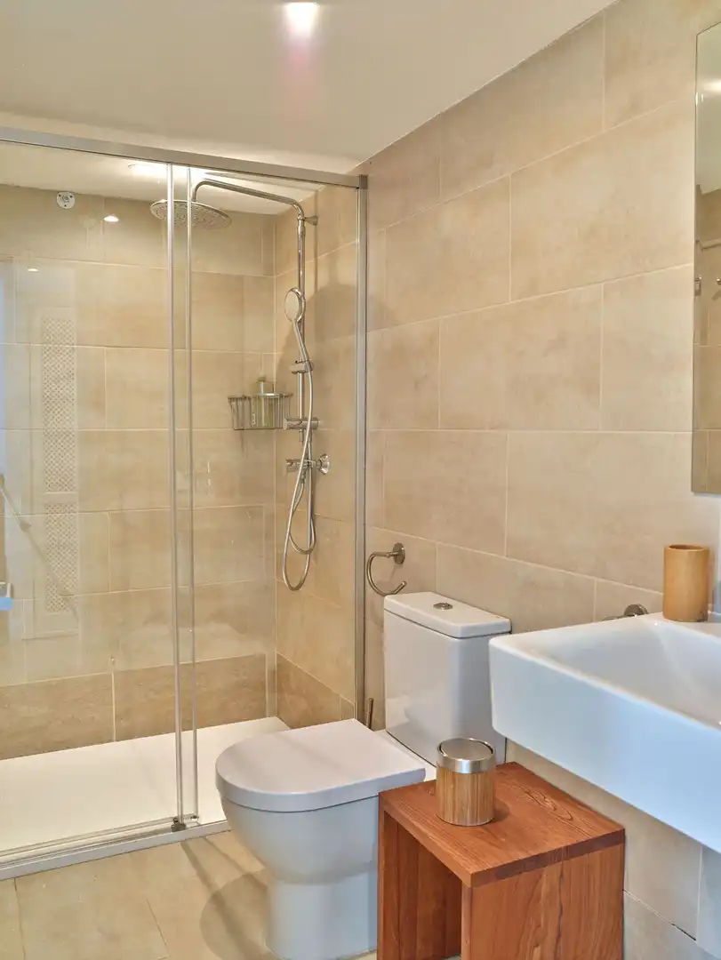 Baño de Casa o chalet en venta en Sant Josep de sa Talaia con Aire acondicionado, Calefacción y Jardín privado