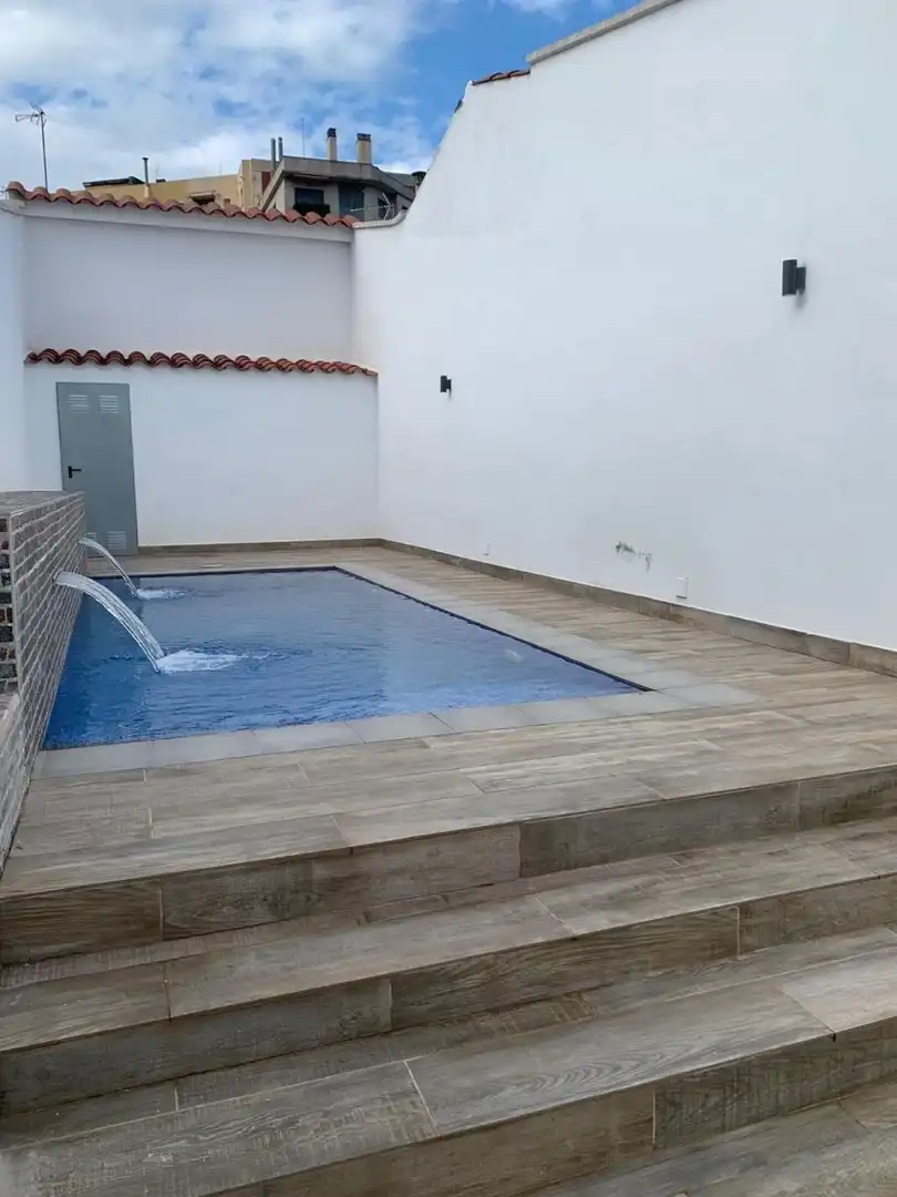 Swimming pool of Ground floor for sale in Sabadell  with Air Conditioner, Heating and Terrace