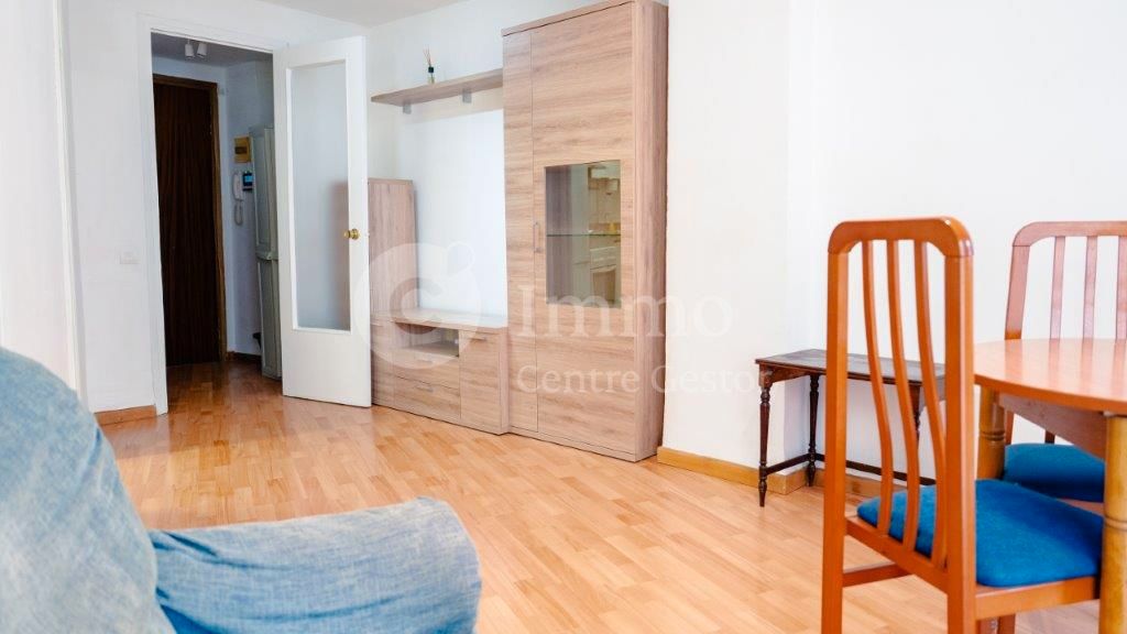 Sala d'estar de Apartament en venda en  Lleida Capital amb Parquet i Balcó