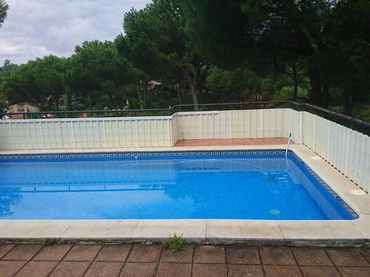 Casa amb piscina en venda a Periurbano Oeste - Sierra