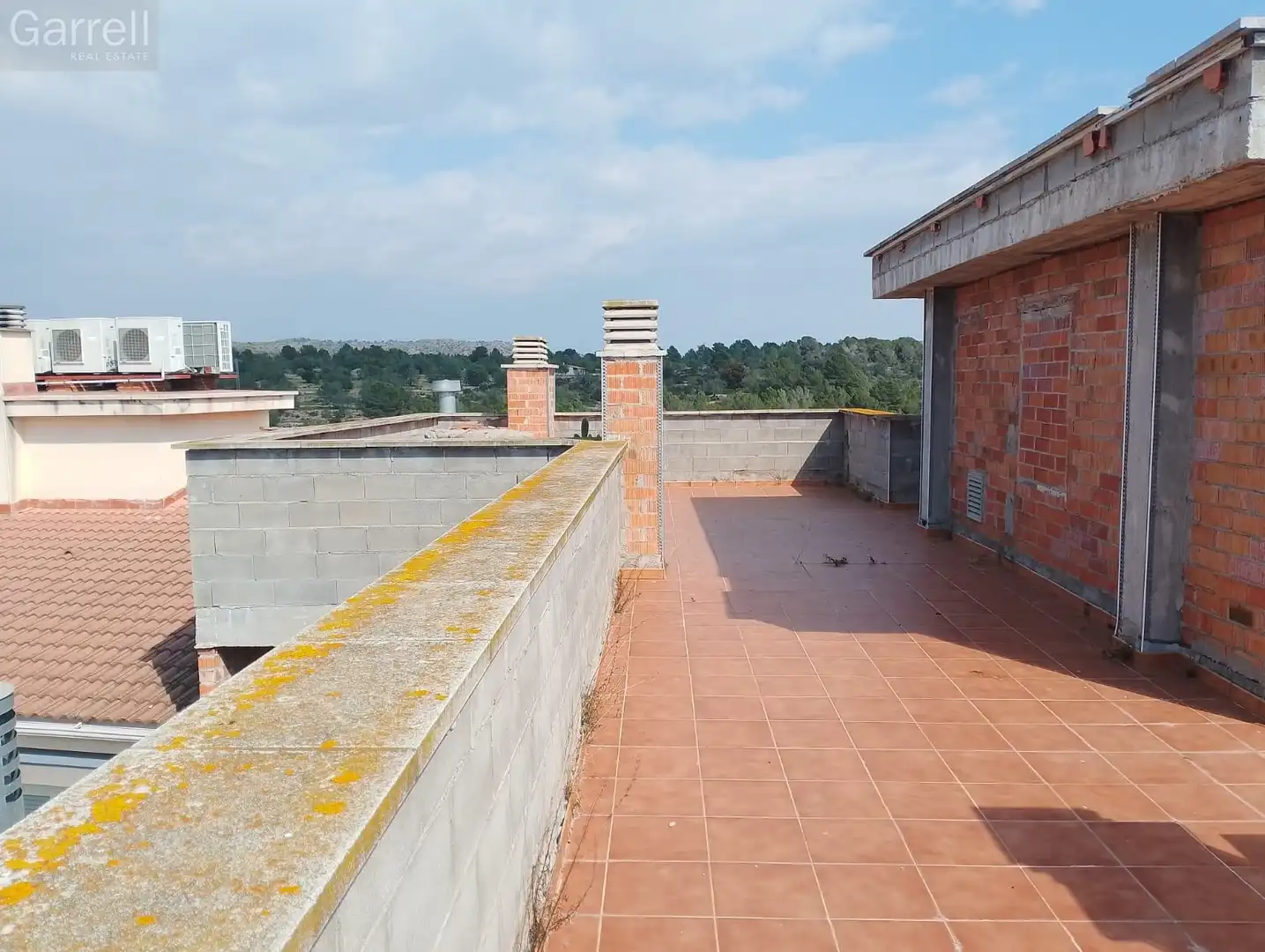Terrassa de Edifici en venda en La Pobla de Montornès  