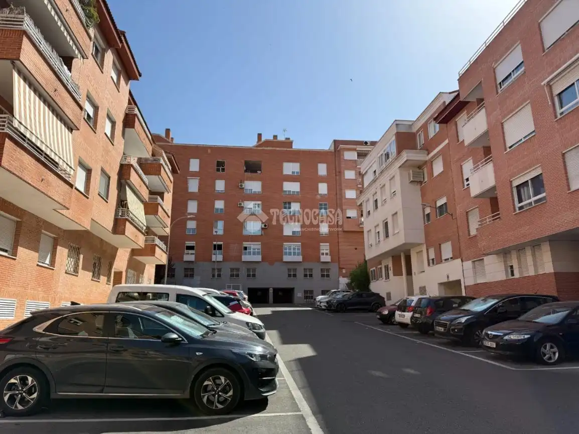 Außenansicht von Wohnung zum Verkauf in Guadalajara mit Heizung