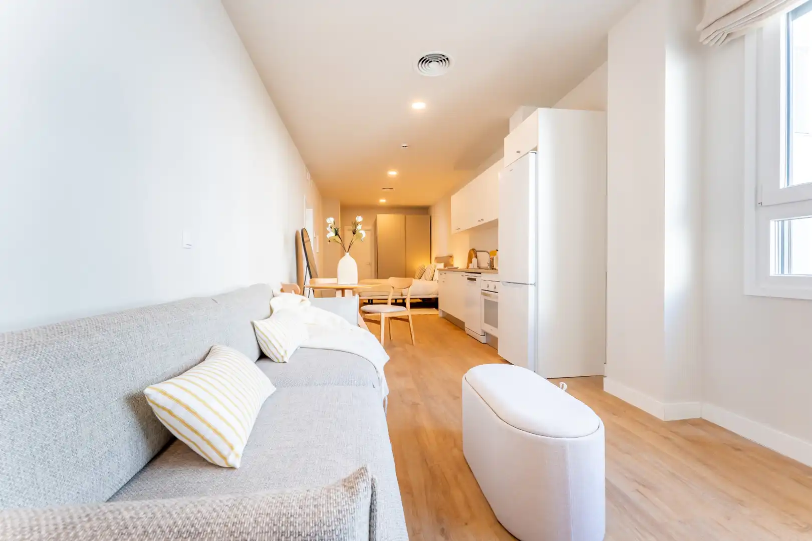 Habitación de Estudio de alquiler en Sevilla con Aire acondicionado, Calefacción y Amueblado