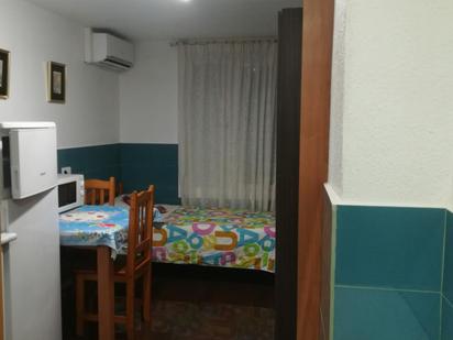 Bedroom of Study to rent in L'Hospitalet de Llobregat  with Air Conditioner