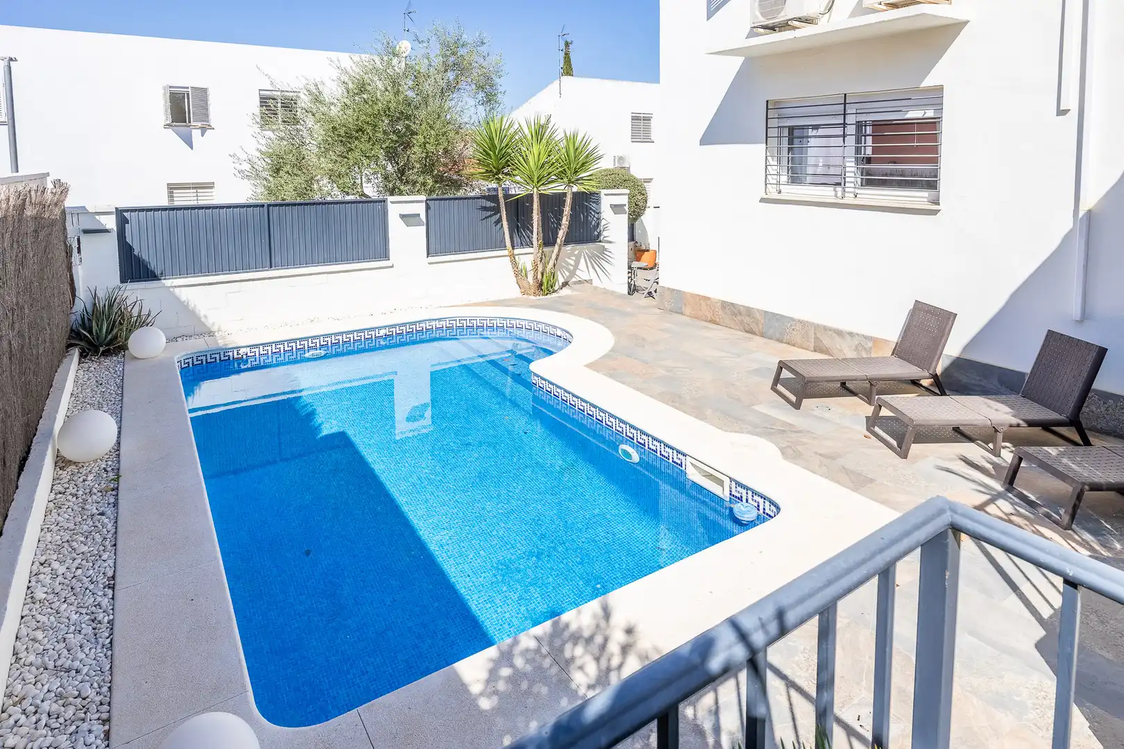 Swimming pool of Houses for sale in Espartinas  with Air Conditioner, Heating and Swimming Pool