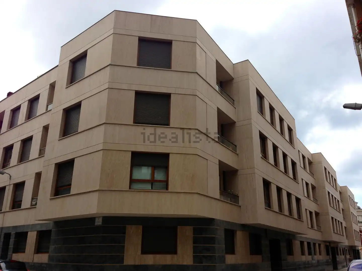 Vista exterior de Dúplex en venta en Santoña con Calefacción y Terraza