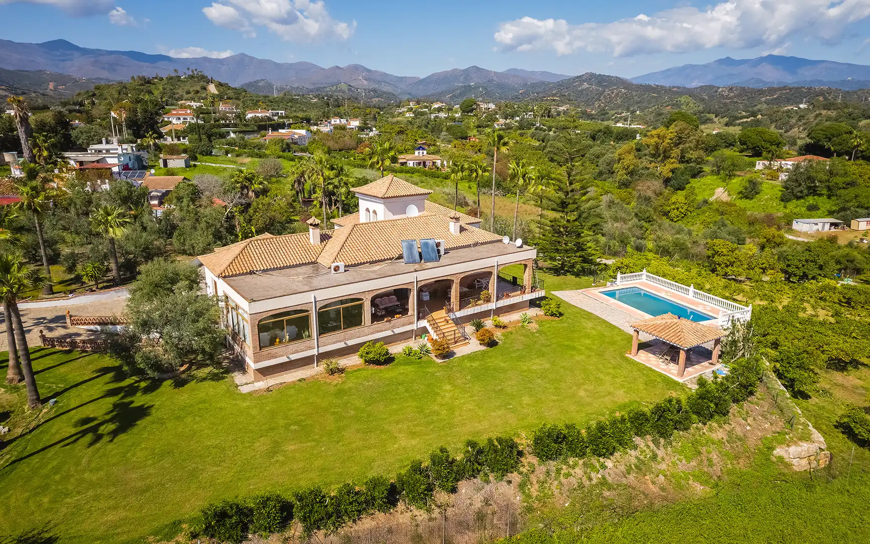Casa con piscina en venta en Selwo, imagen 28