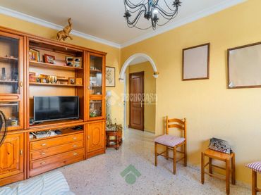 Casa aparellada en venda a Centro