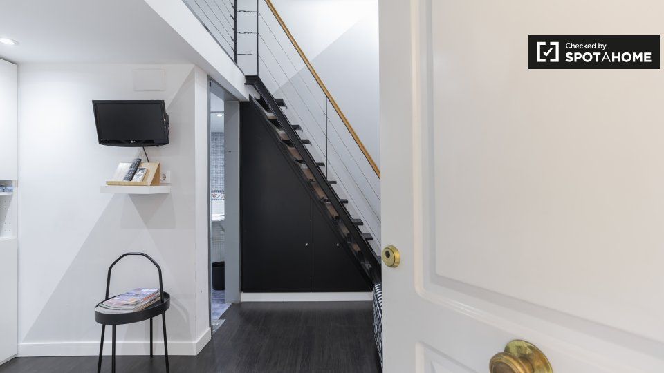 Flat to rent in  Madrid Capital  with Air Conditioner, Heating and Furnished
