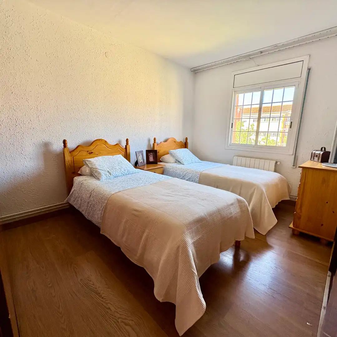 Bedroom of Flat for sale in Sant Boi de Llobregat  with Air Conditioner, Heating and Furnished