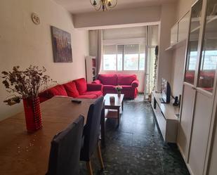 Sala d'estar de Pis en venda en  Cádiz Capital amb Terrassa