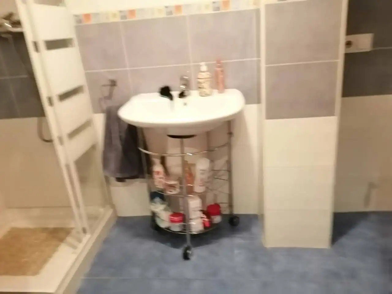 Badezimmer von Wohnung zum Verkauf in Castellón de la Plana / Castelló de la Plana mit Abstellraum und Balkon