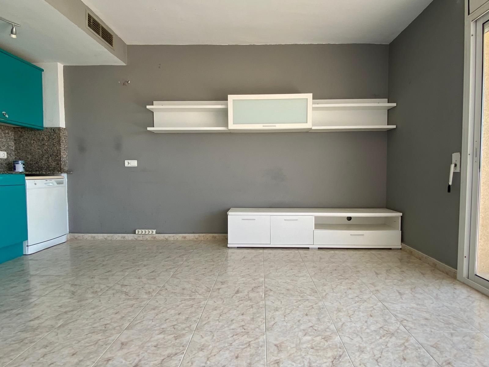 Sala d'estar de Àtic en venda en Cunit amb Calefacció, Terrassa i Traster