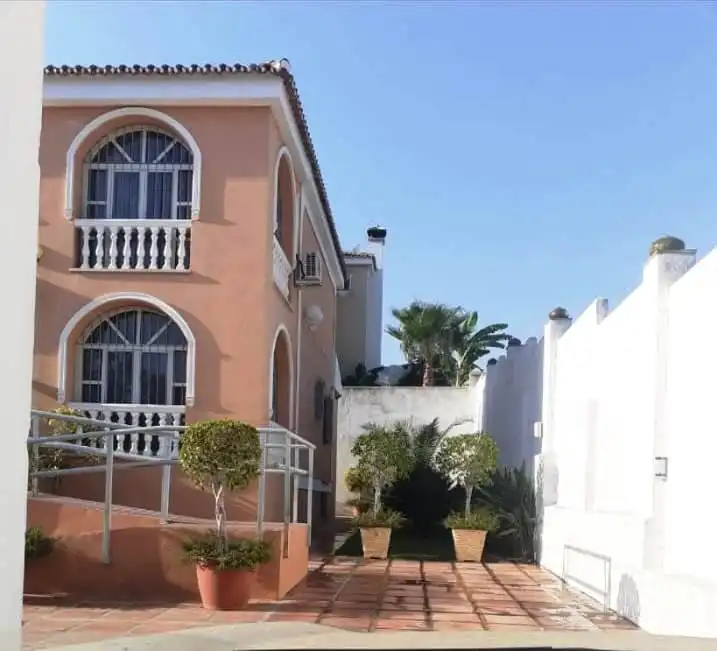 Chalet con piscina en venta en Capellanía - Retamar, imagen 40