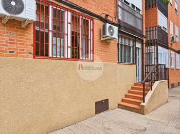 Local comercial de lloguer a Calle de Valderrey