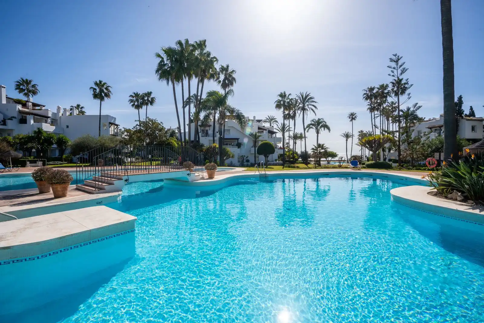 Piscina de Apartament en venda en Estepona amb Terrassa, Traster i Moblat