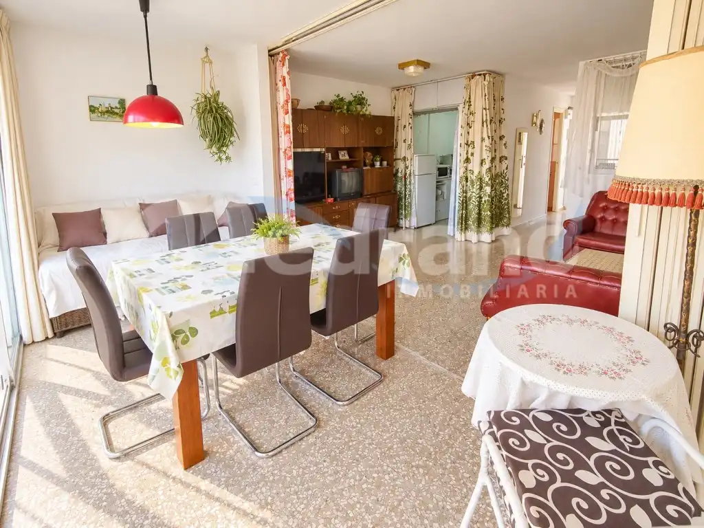 Comedor de Apartamento en venta en Benidorm con Terraza, Piscina y Piscina comunitaria