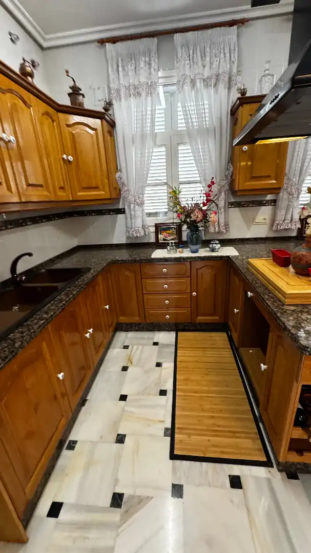 Cuina de Casa o xalet en venda en Torredembarra amb Aire condicionat, Calefacció i Jardí privat