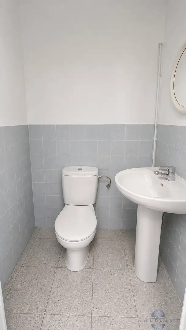 Gewerbefläche zum Verkauf in Montcada 8, imagen 7