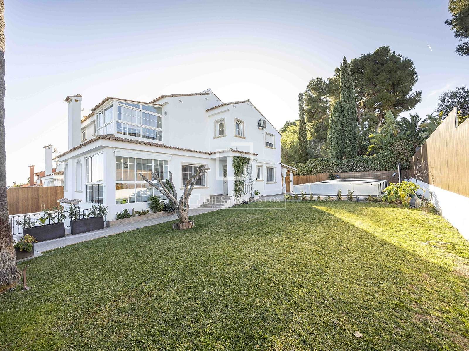 Jardí de Casa o xalet en venda en Paterna amb Aire condicionat, Calefacció i Jardí privat