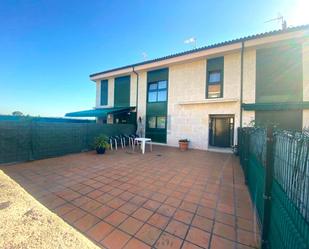 Exterior view of Single-family semi-detached for sale in San Cibrao das Viñas  with Heating, Private garden and Terrace