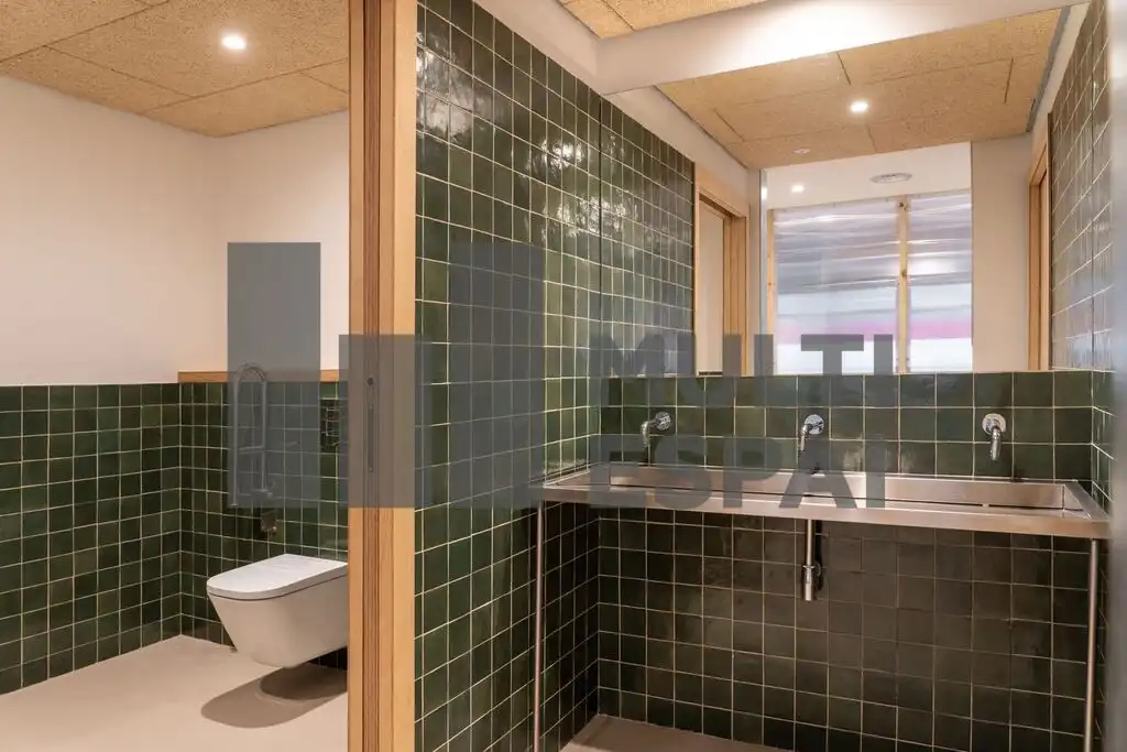 Office space with lift to rent in Passeig de la Zona Franca, imagen 20