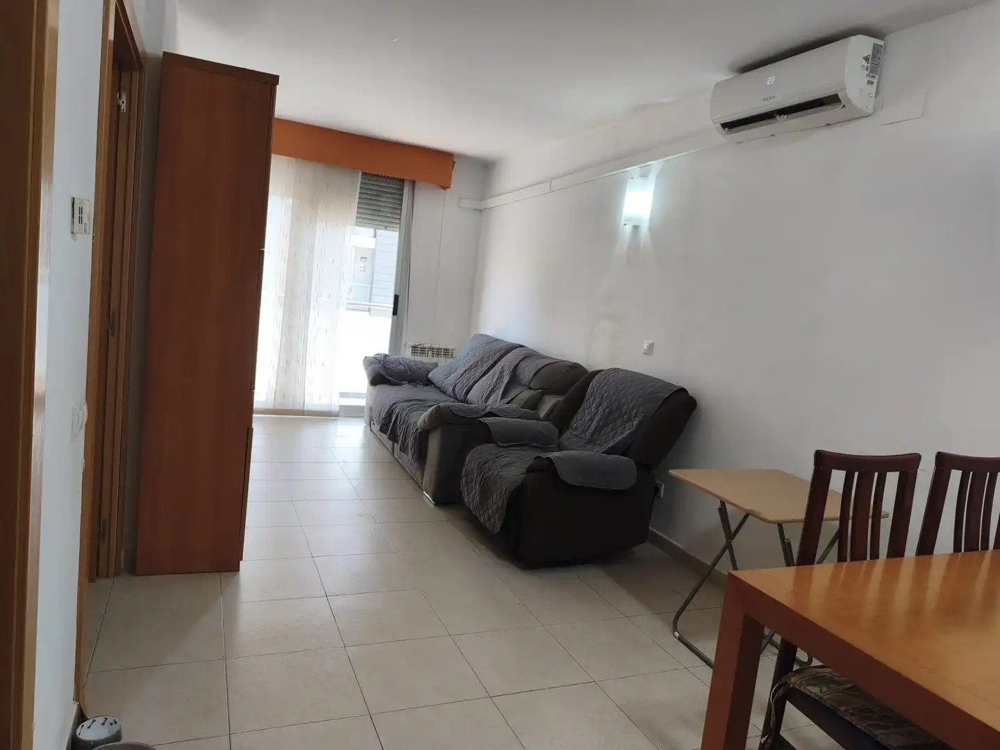 Living room of Flat for sale in Sant Boi de Llobregat  with Air Conditioner and Balcony
