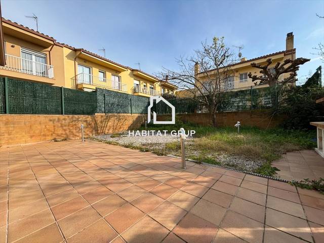 Casa-chalet en Venta en Llagostera