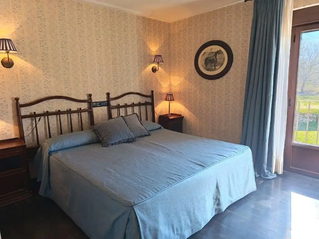Bedroom of Buildings for sale in Navalonguilla