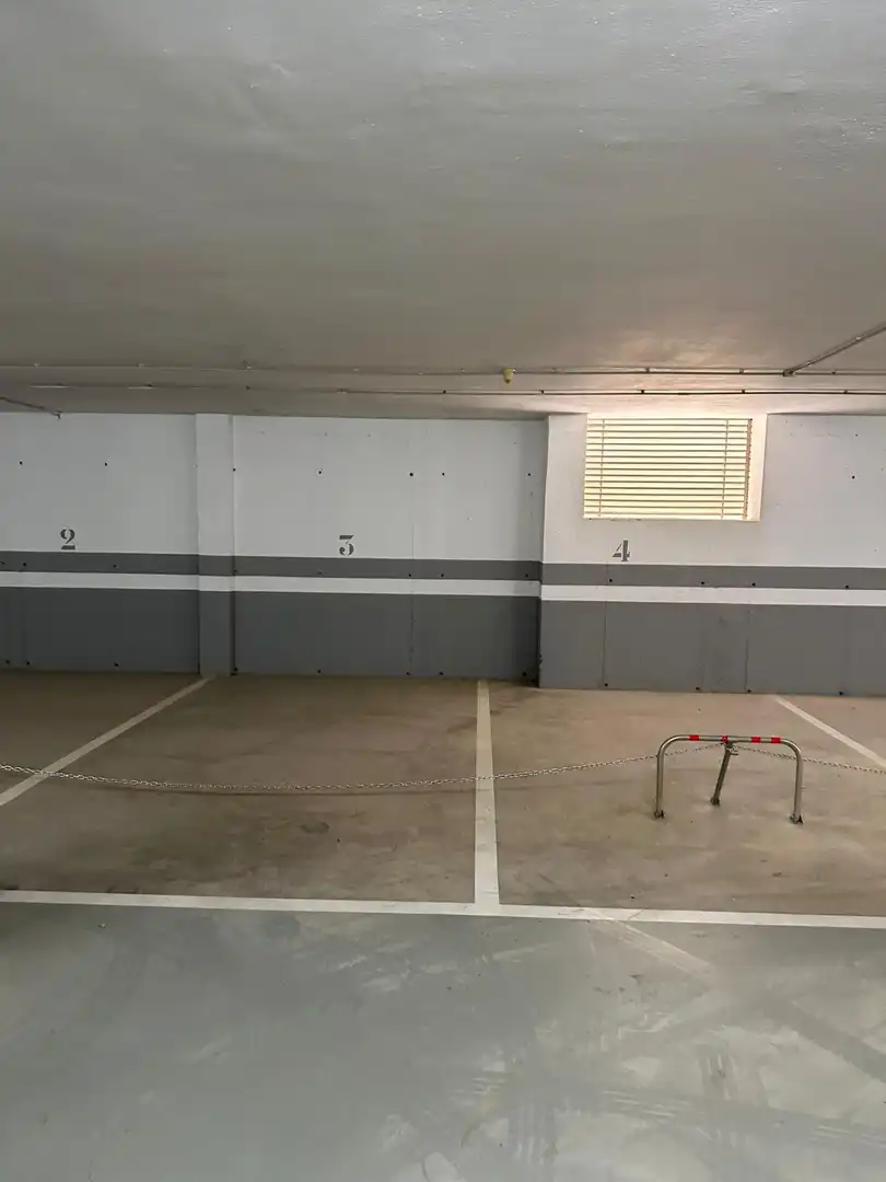 Einzelparkplatz zum Verkauf in Avenida DR JORGE COMIN, imagen 3