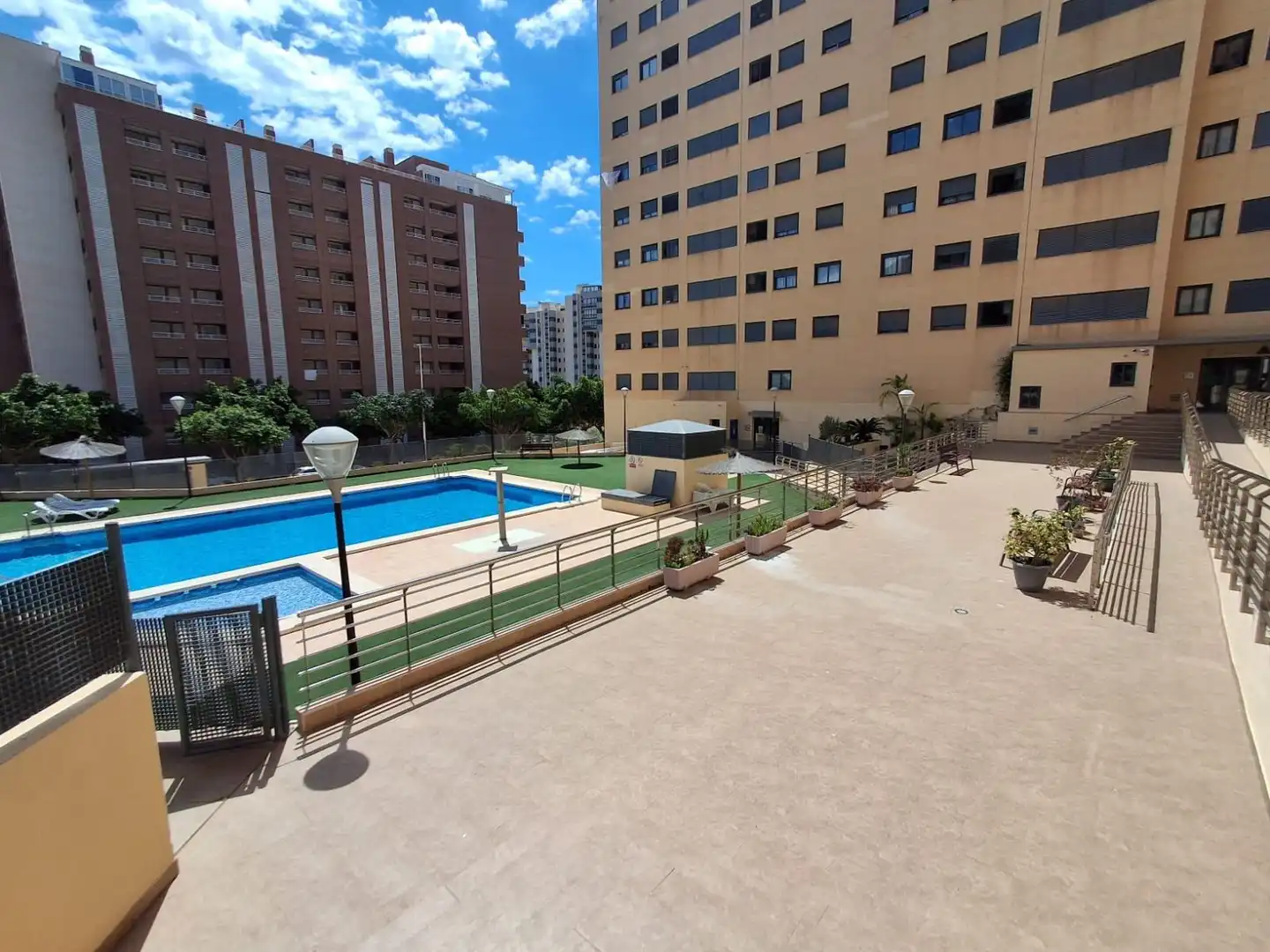 Appartement compact avec piscine à louer à MESTRAL 6, imagen 5