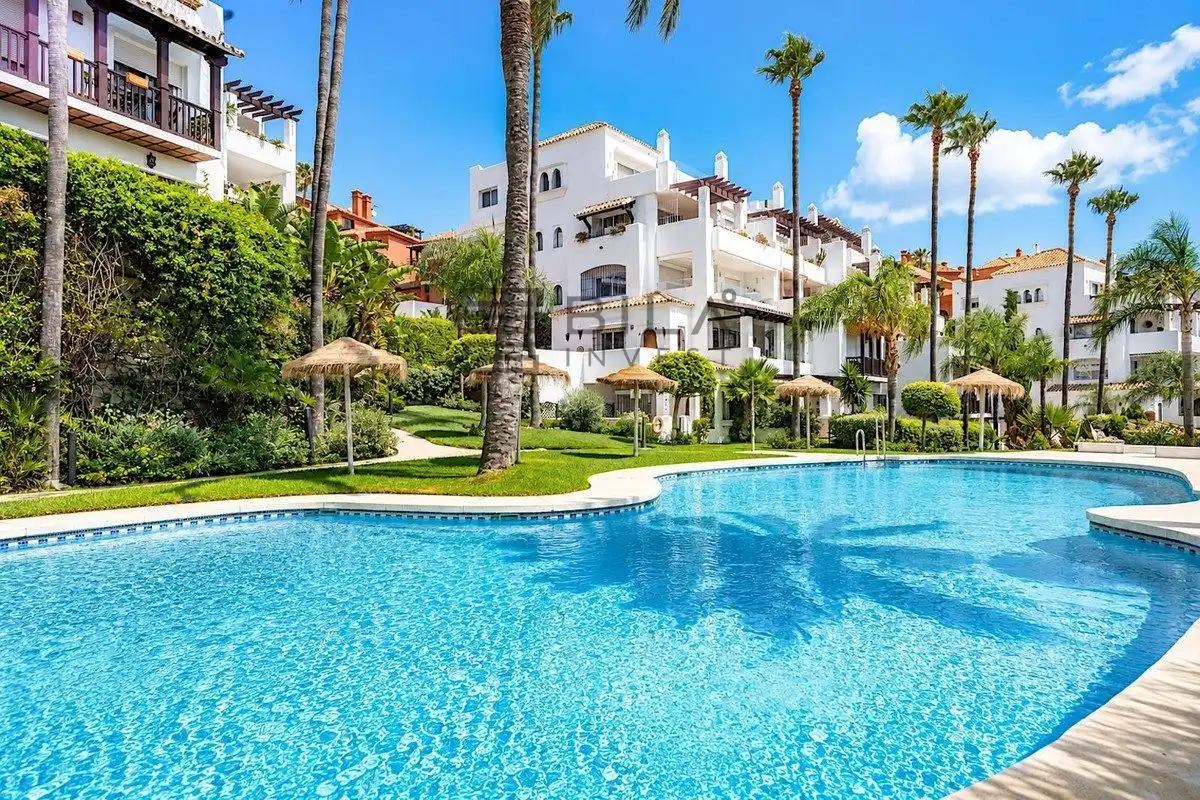 Wohnung mit Pool zum Verkauf in Urb. El Albaicín, imagen 2